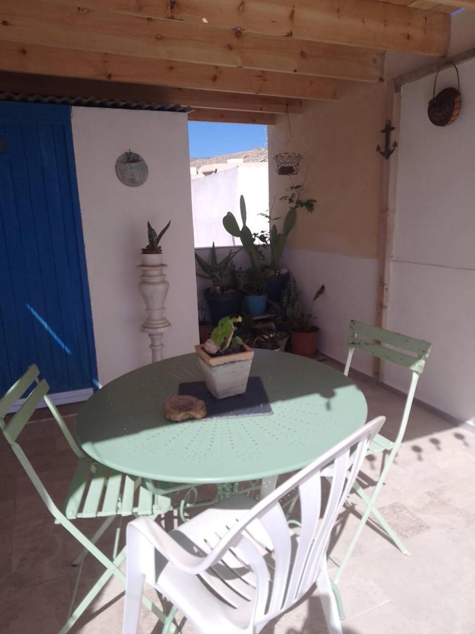 Casita La Paloma Bonita Del Pescador Hasta 5 Personas En El Casco Antiguo La Medina Centro Almeria Bajo Alcazaba Terraza Buena Vista Parking Privado Y Sabanas En Opcion Exterior foto